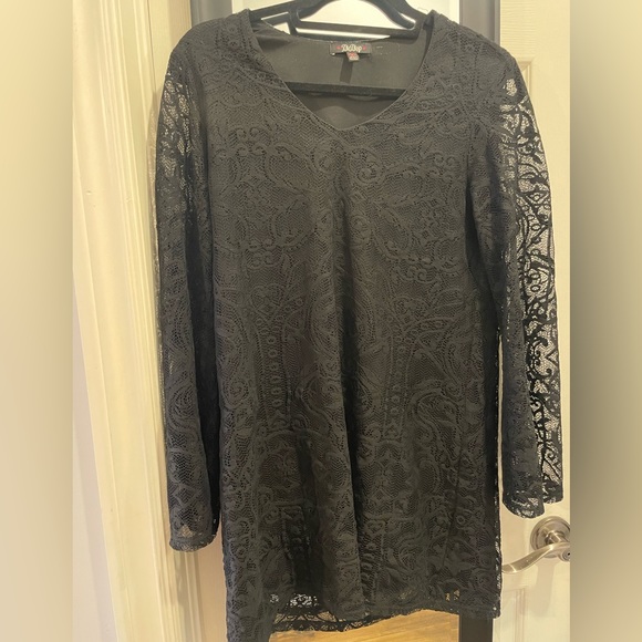 BeBop Black Lace Shift Dress Sz Medium - Picture 1 of 2